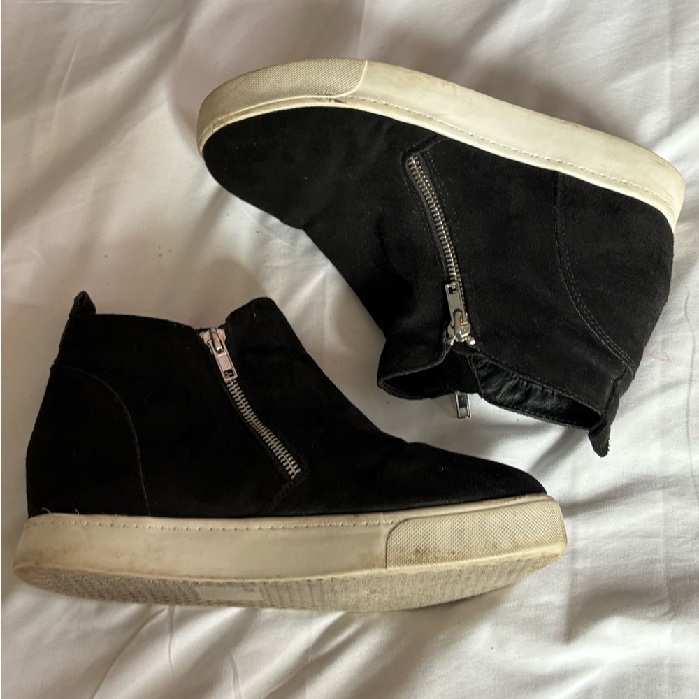 Black High-Top Women's Sneakers